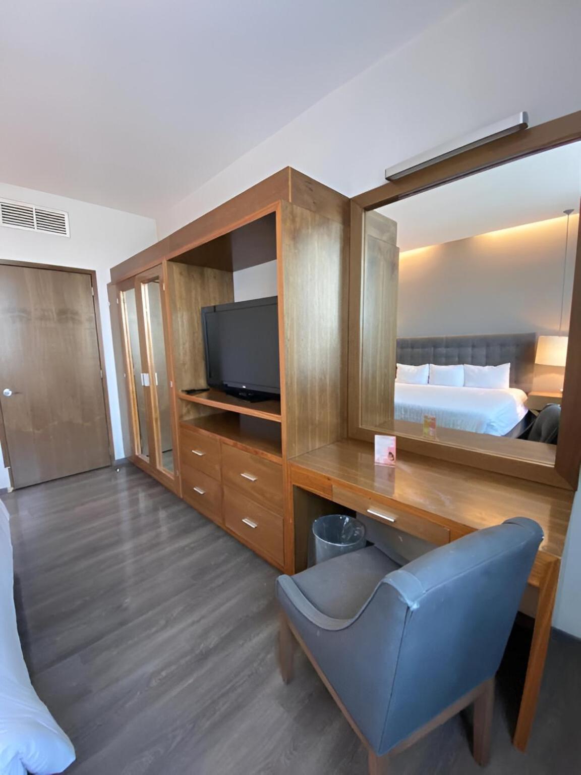 Suites Del Angel メキシコシティ エクステリア 写真