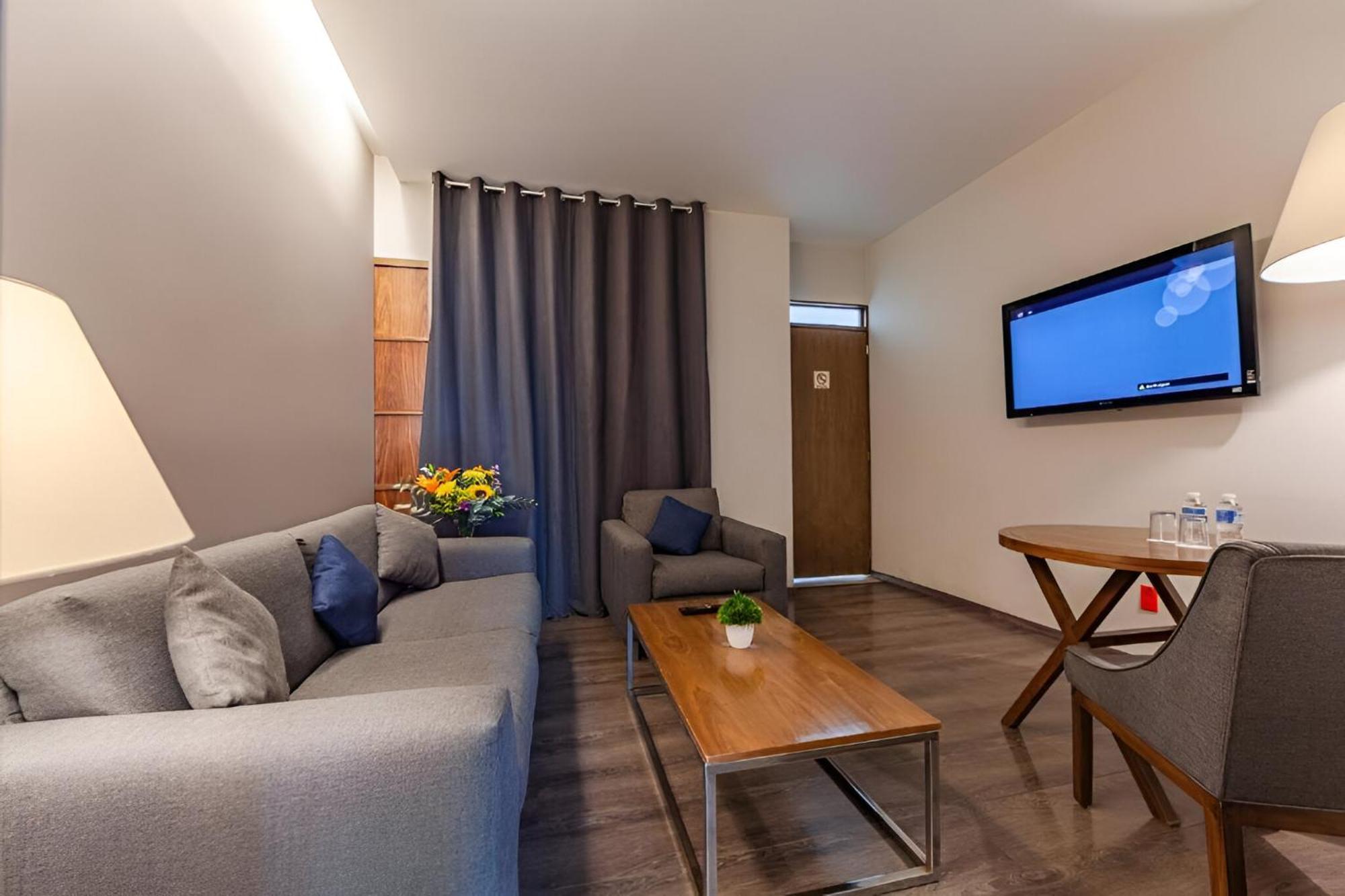 Suites Del Angel メキシコシティ エクステリア 写真