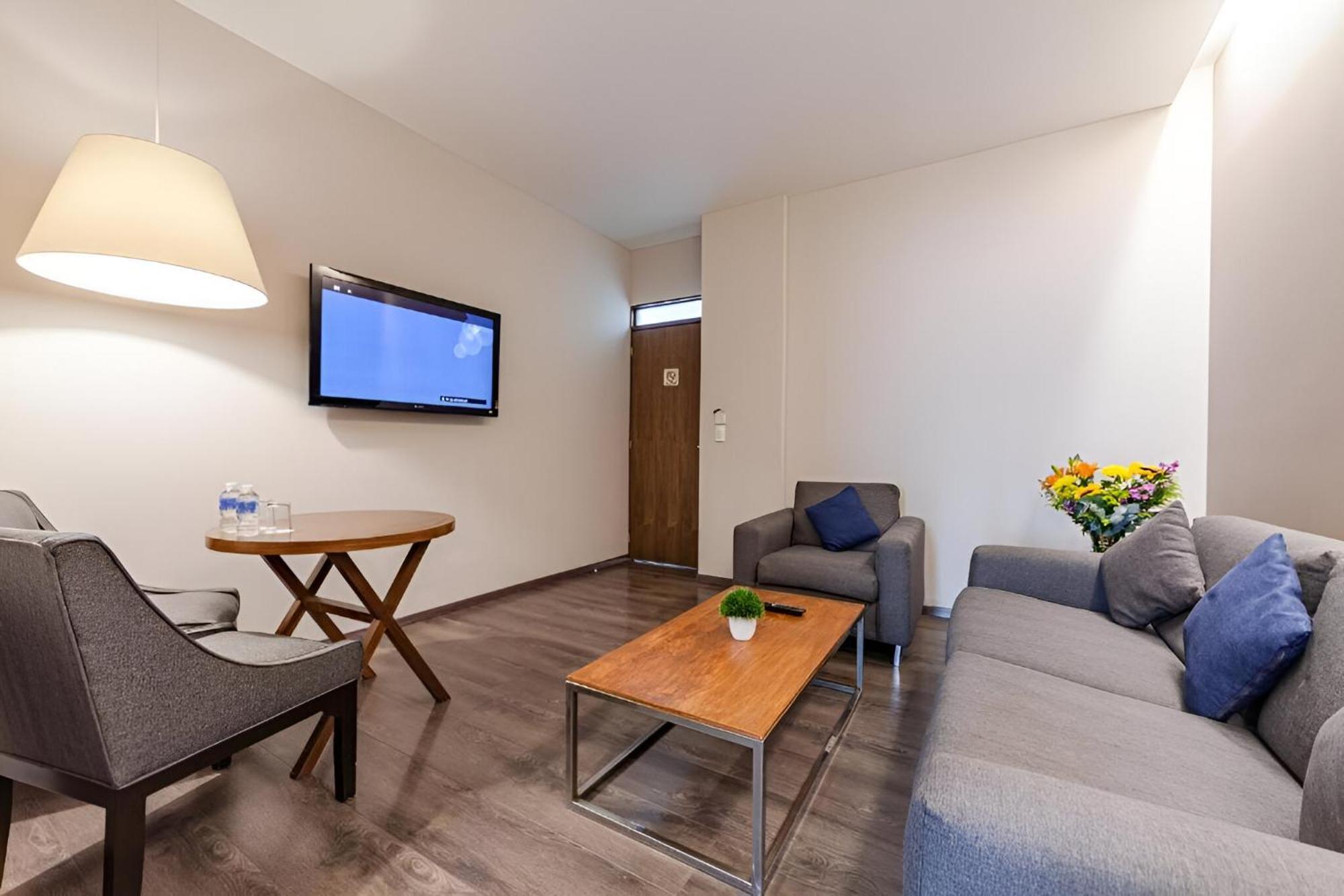 Suites Del Angel メキシコシティ エクステリア 写真